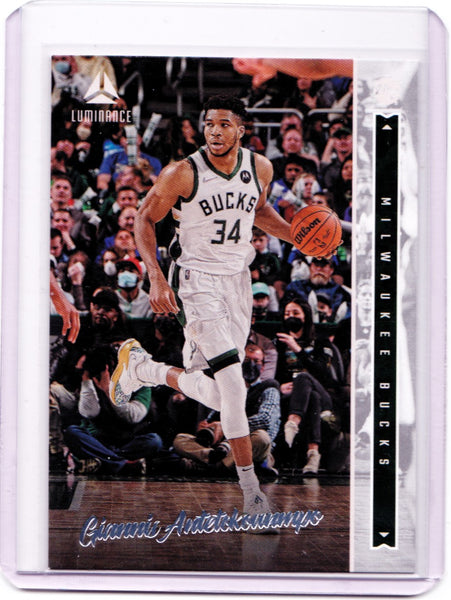 2021-22 Panini Chronicles #265 Luminance - Giannis Antetokounmpo