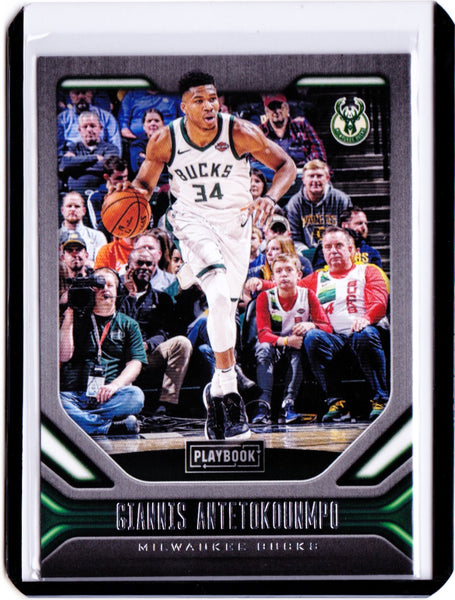 2019-20 Panini Chronicles #178 Playbook - Giannis Antetokounmpo