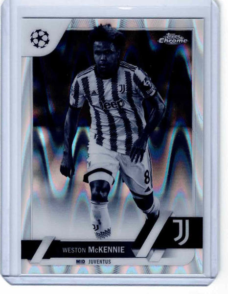 2022-23 Topps Chrome UEFA Club Competitions Black & White RayWave Refractor #115 Weston McKennie