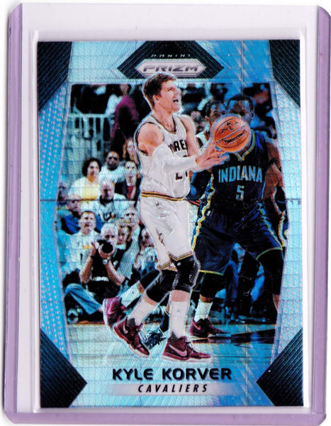 2017-18 Panini Prizm Hyper Prizms #199 - Kyle Korver